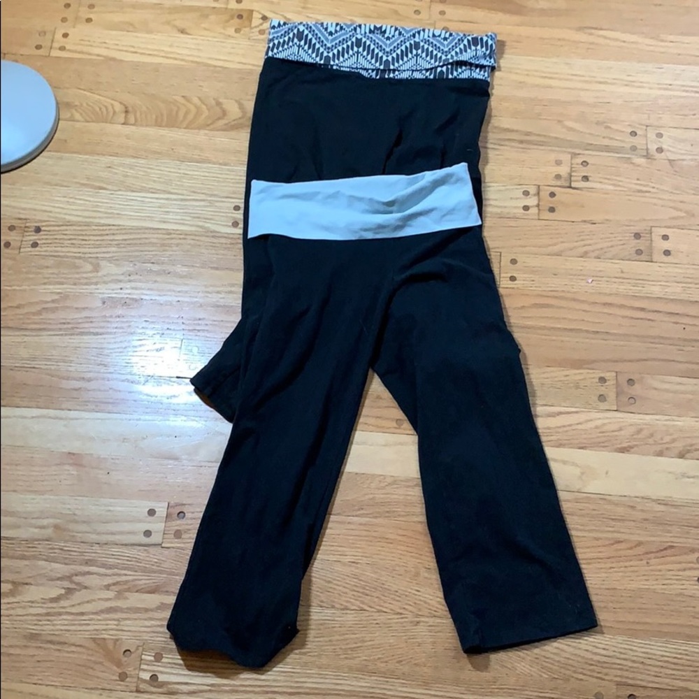 Lot of 2 Pink Black Crop Leggings